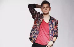Złoto na koncie młodego gwiazdora disco polo! Artysta może otwierać szampana! 