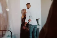 Znana wokalistka disco polo nagrała zmysłowy klip! Produkcja aż kipi sensualnością, a to dopiero początek! | VIDEO
