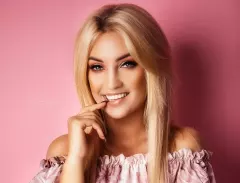 Żona gwiazdora disco polo w namiętnym wydaniu. Najgorętsze zdjęcia tego roku?!