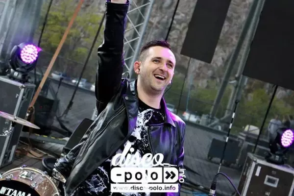 Kuba Kusiński z grupy Playboys obchodzi dziś urodziny