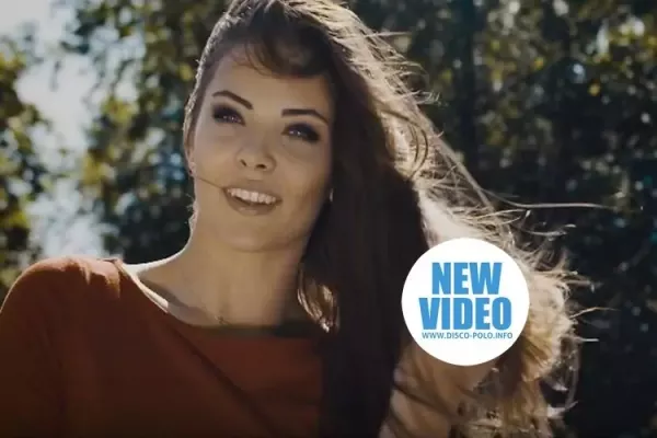 Premiera: Live - Chwila | VIDEO