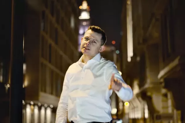 Jacek Gwiazda zaskakuje! Zobaczcie jak prezentuje się "Dziwna Kaśka" | PREMIERA