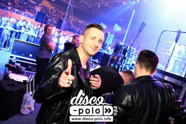 "Dżokej" perkusista po wypadku wraca do grupy Playboys! Wiemy jak się czuje!