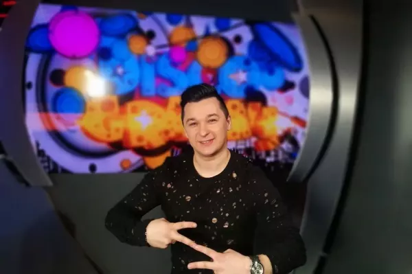 Łukasz Worobel (Ambu-Lans) klawiszowcem Sashy Strunin! Zostawi disco polo?