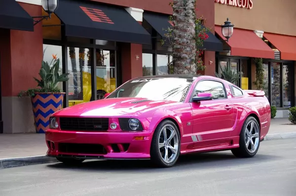 Różowy mustang w teledysku disco polo! Zobaczcie materiał z planu Vice Versa! 
