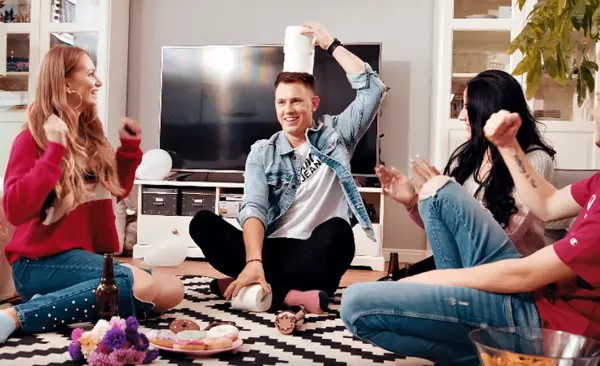 Nowy przebój disco polo?! NipperBoy udostępnił w sieci nowość pt. "Piękne Usta" | PREMIERA