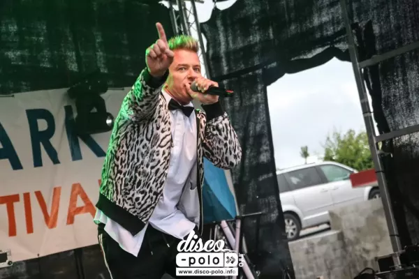 Markus P w jednej chwili porwał fanów disco polo w kosmos 