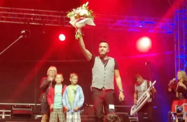 Chwytające za serce chwile w życiu Andre na scenie przy tysiącach fanów! Wielka chwila dla gwiazdora disco polo?!