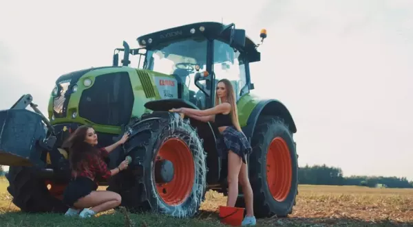 Dwie ponętne kobiety, traktor oraz wokalista disco polo! Zobaczcie nowość pt. "Na roli nie ma, że boli"