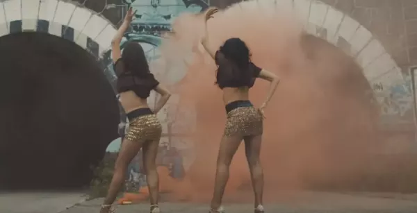 Przystojny wokalista disco polo i „Cud dziewczyna” gorąca premiera od grupy Dress