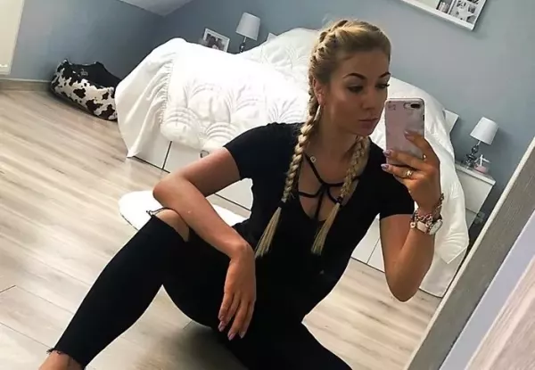 Uwielbiana wokalistka disco polo urodziła bliźniaków! Jej figura po porodzie jest nieziemska! 