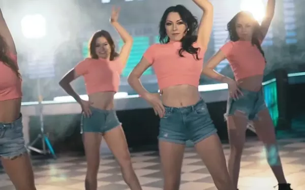 Jesienna nowość disco polo od zespołu R-Max! „Ciebie chce” podbije klubowe parkiety? 