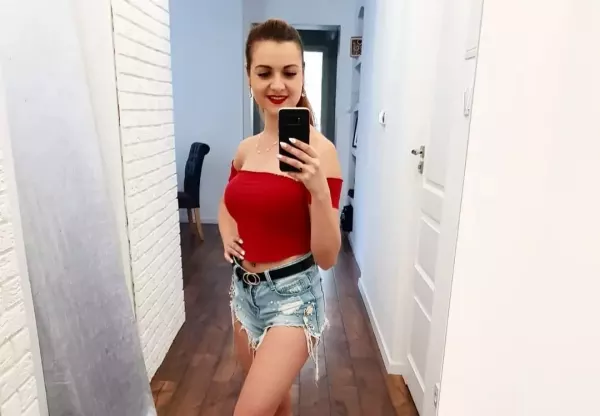 Przepiękna wokalistka disco polo podbija Instagram! Internauci są pod wrażeniem jej urody!