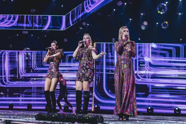 Wokalistki disco polo pozują w stylizacjach polskiej projektantki! To najgorętsze trendy?!