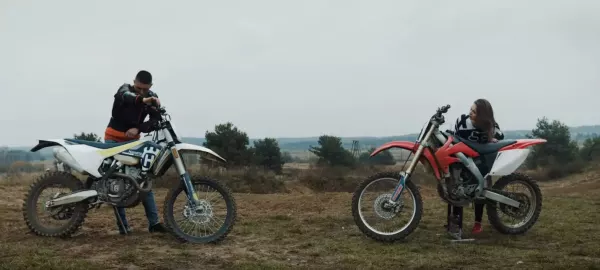 Disco polo na torze motocrossowym! Grupa Zorka w premierowej produkcji "Dam Ci Gwiazdy"!