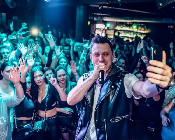 Genialny wersja przeboju wszechczasów w aranżacji gwiazdy disco polo!