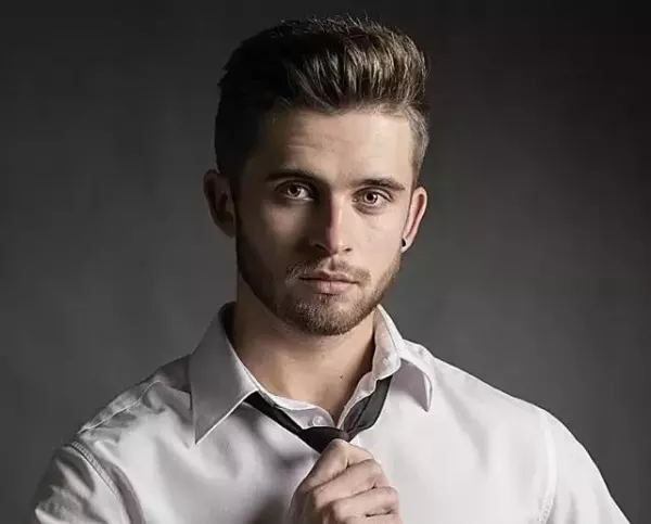 Popularny muzyk disco polo porzuci granie dla modelingu?! Fotograf sam zaproponował mu współpracę!