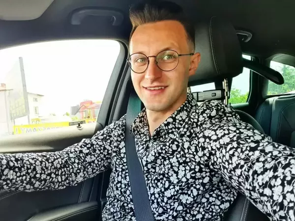 Dramat! Gwiazdor disco polo stracił głos! Jego stan zdrowia się znacznie pogorszył! 