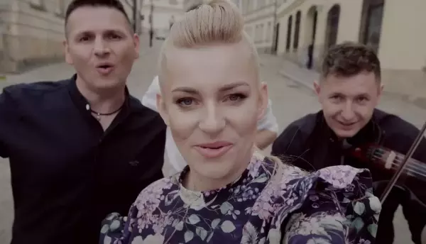 Fani disco polo mówią, że to może być hit lata. Czy mają rację? Posłuchajcie nowości od Toporków!