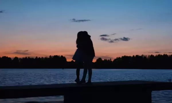 Wokalista disco polo podbija serca Polaków romantyczną balladą! 