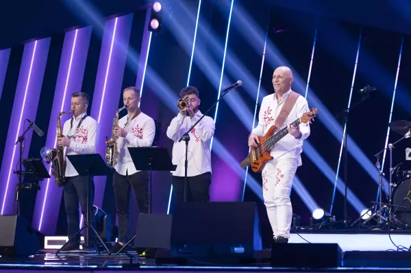 Jurorzy byli bezlitośni?! Lesioki zrównani z ziemią w Must Be The Music. Takiego ciosu nikt się nie spodziewał. 