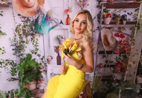45-letnia Monika Chwajoł wygląda jak nastolatka?! Wiek to tylko liczba! Ta gwiazda disco polo to prawdziwa piękność!