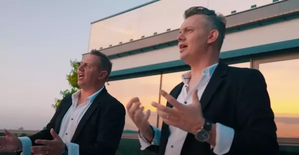„Najpiękniejsza„ - fenomen na scenie disco polo. Nowy hit Akces i Dance 2 Disco zdobywa serca fanów muzyki tanecznej!