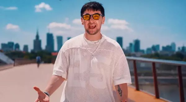 Ambu-Lans szykuje wakacyjną petardę. „Do Ciebie Halo (Vice Versace)"! Mamy przedpremierę!