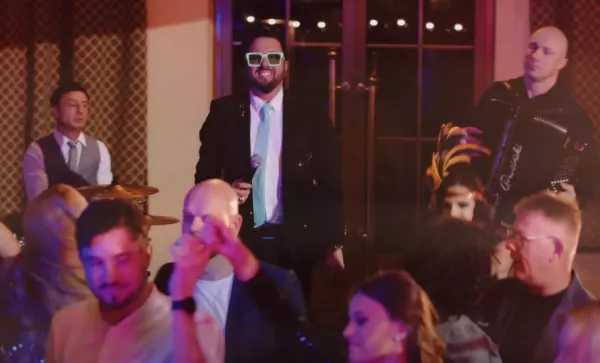 Andre podbił YouTube! ”Twoje Fotografie” z milionami wyświetleń – fani disco polo są zachwyceni