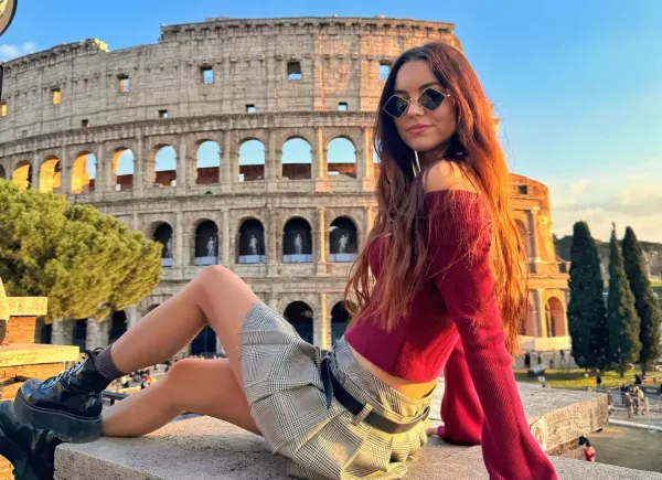 Angelika Żmijewska zachwyca w Rzymie! Gwiazda disco polo olśniewa urodą i stylem
