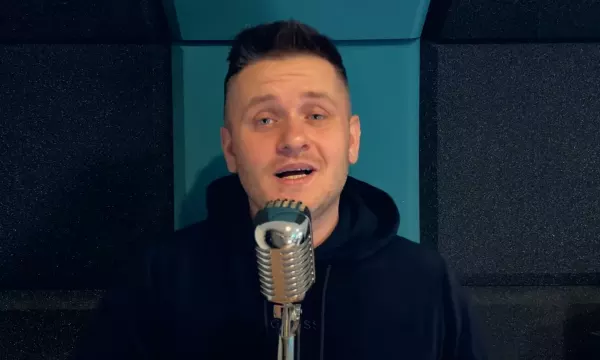  Arek Kopaczewski zachwyca premierą  „Kochana uwierz mi”! Premiera, która podbija serca fanów disco polo.
