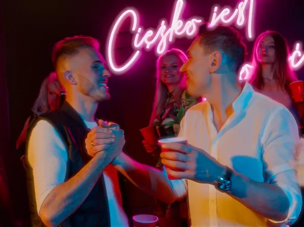 Babski Świat Remix: VNOROVSKI i DB rewolucjonizują polski rynek muzyczny?!