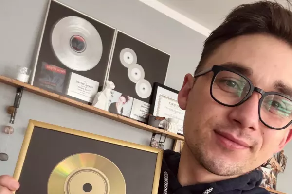 Bartek Soyan świętuje pięć lat od debiutu z utworem „Możesz być kim tylko chcesz”