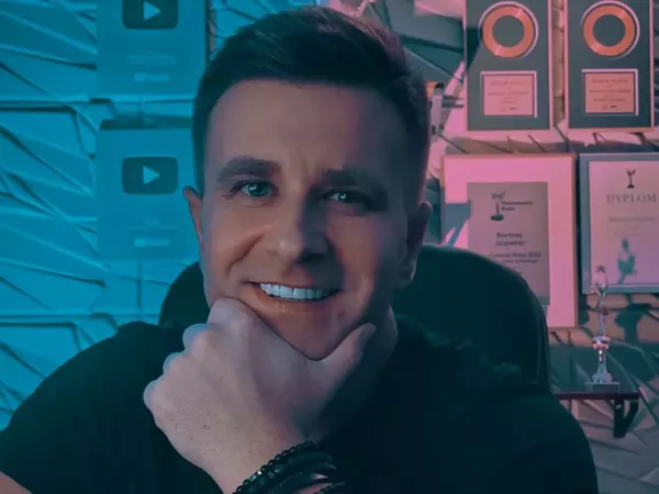 Wygląda jak Apollo?! Znany gwiazdor disco polo schudł 40 kg! Wszystko dzięki tej zasadzie! 