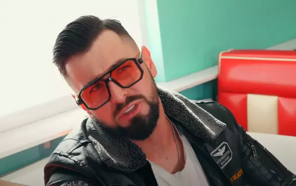 Polacy pokochali ten utwór! Matt Palmer podbija internet NOWOŚCIĄ ”Będę Twym Aniołem”. To odświeżona wersja hitu Sumptuastic „Kołysanka„„