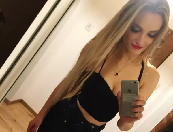 Popularna wokalistka disco polo zachwyca nienaganną figurą! Gwiazda pokazała zdjęcie z sali treningowej! 