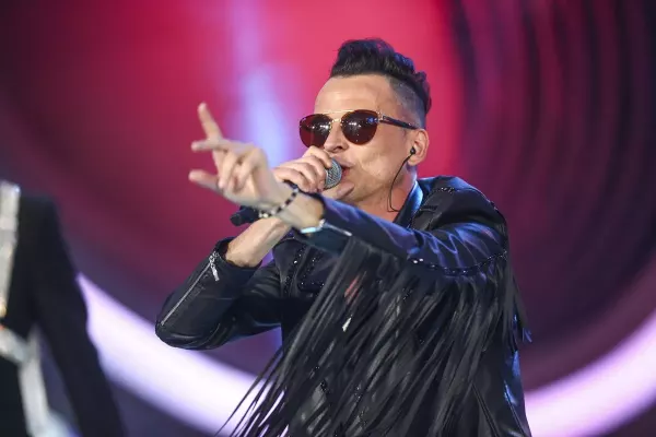 Brawurowy występ Milano podczas Wakacyjnej Trasy Dwójki! Gwiazdorzy disco polo skradli całe show!