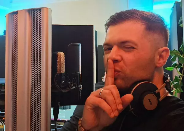 Cisza wokół Rikiego kończy się nagle. Nowa piosenka z Dance 2 Disco zapowiedziana