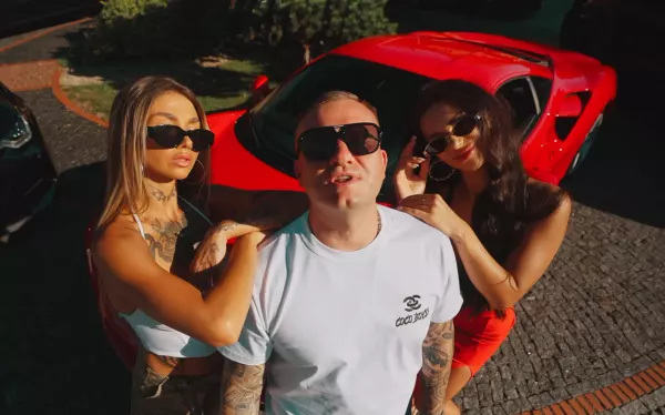 Coco Boyss z nowym teledyskiem „Jest taka gorąca”