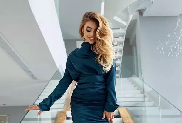 Cudowna gwiazdeczka disco polo zapozowała w nieziemskiej scenerii! Uwagę przyciąga jej olśniewająca kreacja!