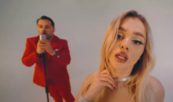 Cynar zachwyca nowym utworem „A niech się wino leje!„ - Idealny hit na każdą imprezę!
