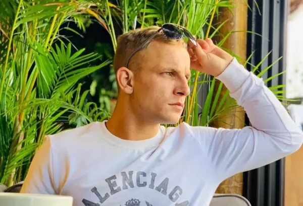 Podbije scenę disco polo?! Czarli zaskakuje nowym materiałem! Ta niespodzianka zaskoczy fanów! 