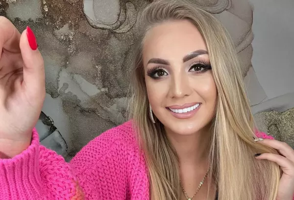 Czarujący uśmiech i głęboki dekolt! Joanna Narożna zachwyca!