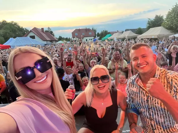 Dawid Narożny z Pięknych i Młodych zaśpiewał klasykę polskiego rocka. Jak się udało z utworem Lady Pank?!

