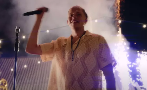 Dejw prezentuje singiel „Efekt motyla”. Letnia premiera zespołu Dawida Kuleszy podbija scenę disco