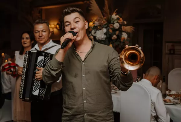 Disco Polo w Nowym Wymiarze?! Znany artysta zaskakuje wpisem! Ma wsparcie TOPowej IKONY gatunku! 