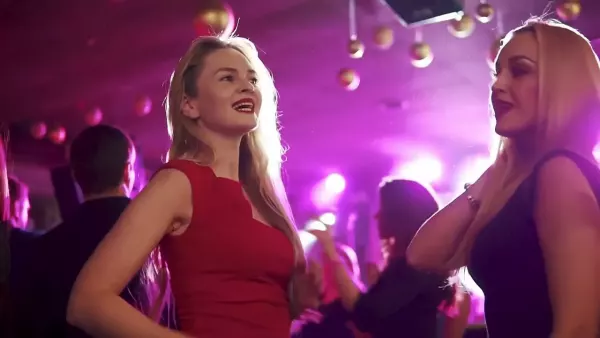 Gwiazdy disco polo zainspirowały się latami 90-tymi! To zagwarantuje mu wielki sukces?