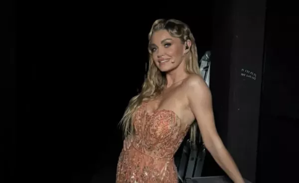 Edyta Folwarska zachwyca w finale „Disco Star”! Sukienka od Dody robi furorę