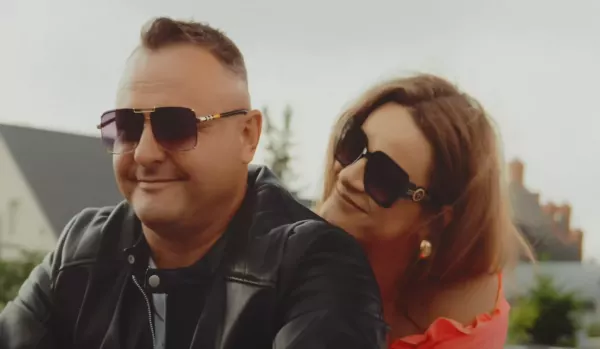 Gorąca premiera disco polo: Grzegorz Kosowicz - Dj Grześ - „Żyje się raz„
