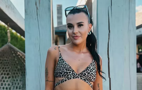 Gorące kadry młodej gwiazdy disco polo. Wokalistka Red Queen w skąpym bikini